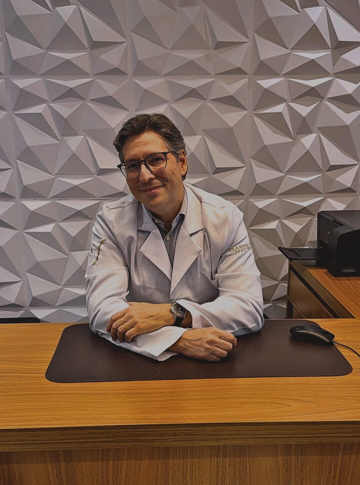 Dr. Daniel Jorge – Sobre o médico